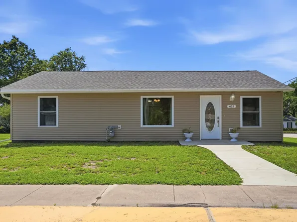 615 4th St SW, Independence, IA 50644