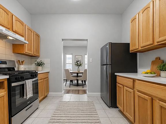3rd image of 225 Thomas S Boyland St #2