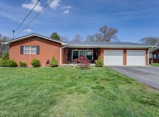 216 Nelson Ave, Piney Flats, TN 37686