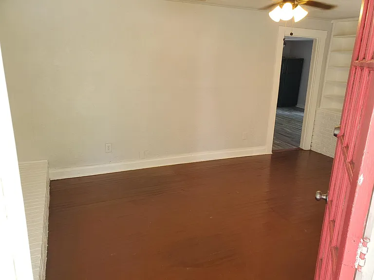 1500 Hillside Dr #1 — Photo 2