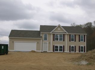 27 South St, Brooklyn, CT 06234