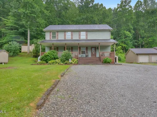 2706 Shawnee Ave E #E, Big Stone Gap, VA 24219