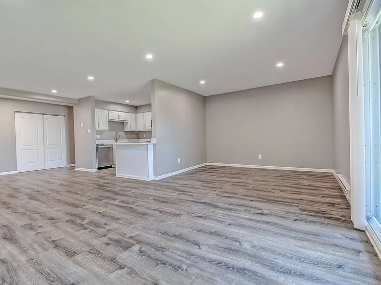 3x2 living room