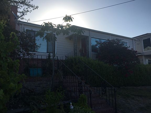4th image of 16088 Gramercy Dr