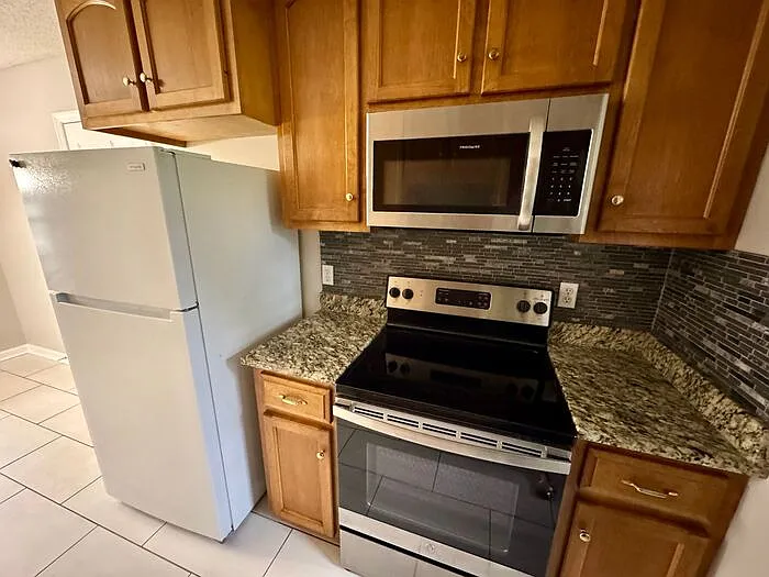 103 Balsam Poplar Way — Photo 9