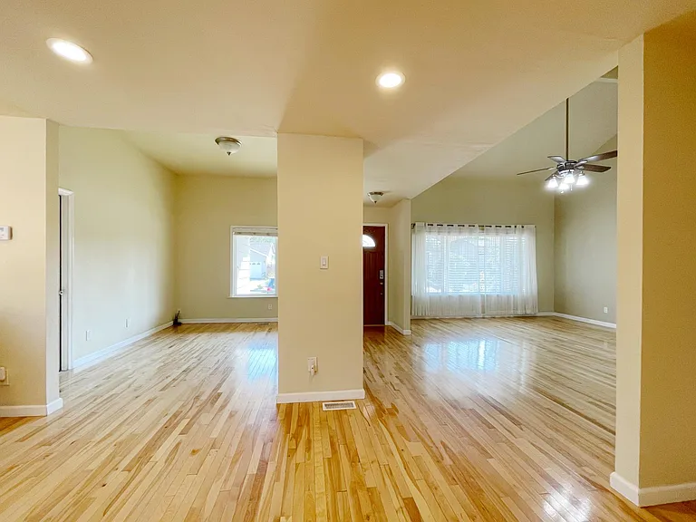 47442 Mantis St — Photo 5