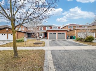 392 Dakota Rd, Mississauga, ON L4Z 3A9