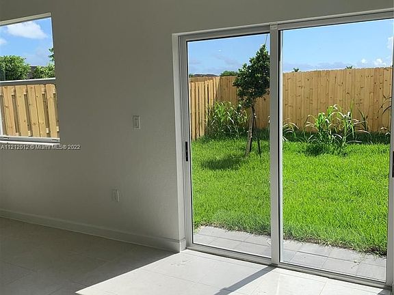 3rd image of 1166 SE 26th Ave #1166
