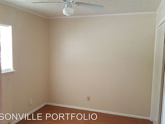 3rd image of 5621 Akra Ave