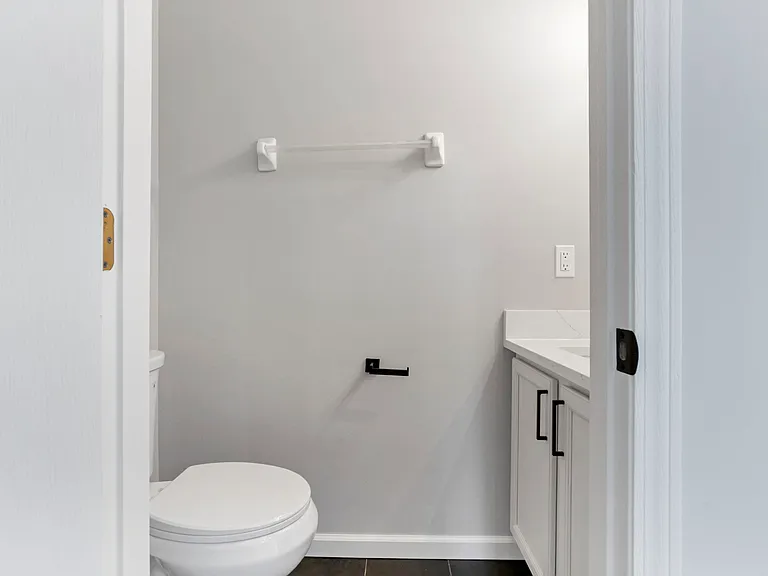 7236 Upper Albany Dr — Photo 25