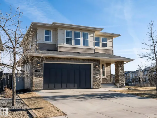 15867 11th Ave SW, Edmonton, AB T6W 2H3