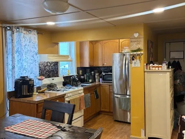 4 Dexter St, Haverhill, MA