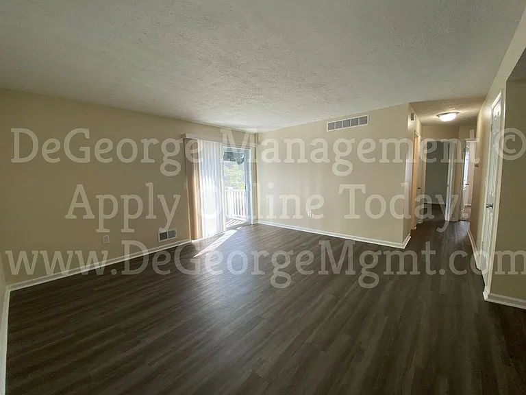 Pine Ridge Apartments — Photo 65