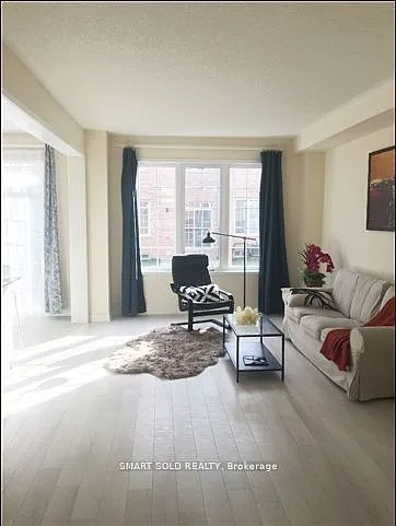 25 Avonmore Trl — Photo 12