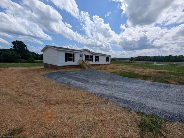 6267 Gallimore Town Rd, Trinity, NC 27370