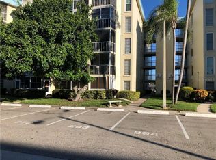 4900 38th Way S APT 105, Saint Petersburg, FL 33711