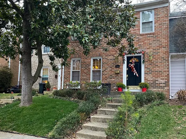 1764 Sandy Ct, Crofton, MD 21114