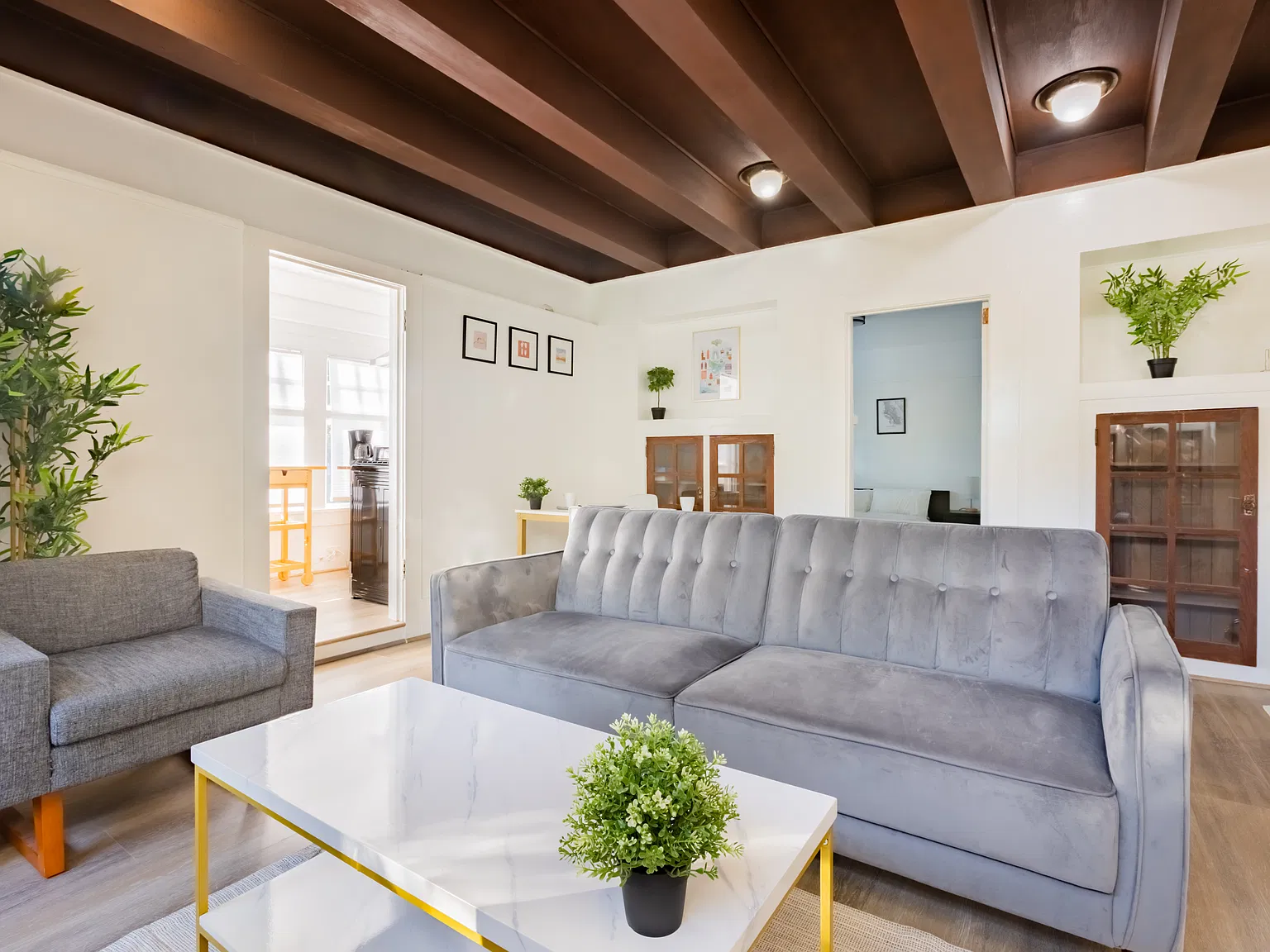 1 bed, 550 sqft, $2,450 — Photo 2
