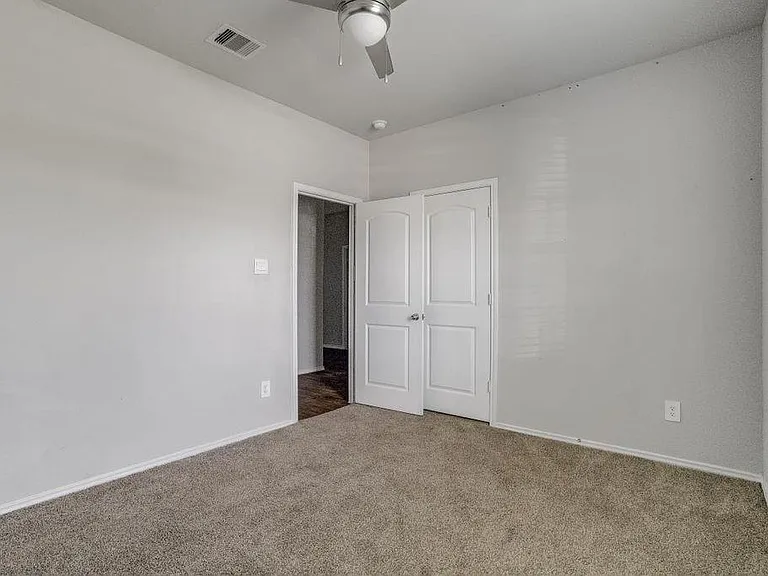 20509 Vaughn Forest Ct — Photo 12