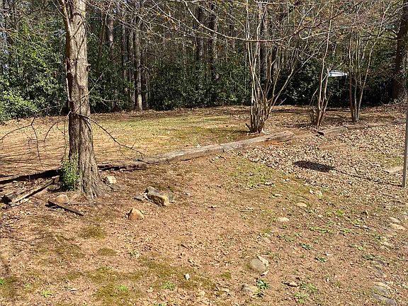 5th image of 320 Tulip Poplar Ct