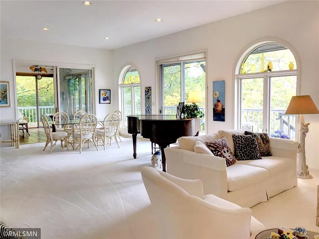 5 bed, 3.5 bath, 4061 sqft, $3,000 — Photo 4