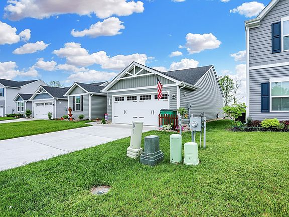 2nd image of 3131 E Maygrove Dr