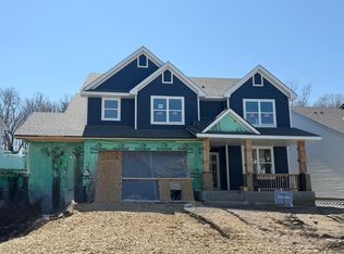 2694 Aspen Dr, Shakopee, MN 55379