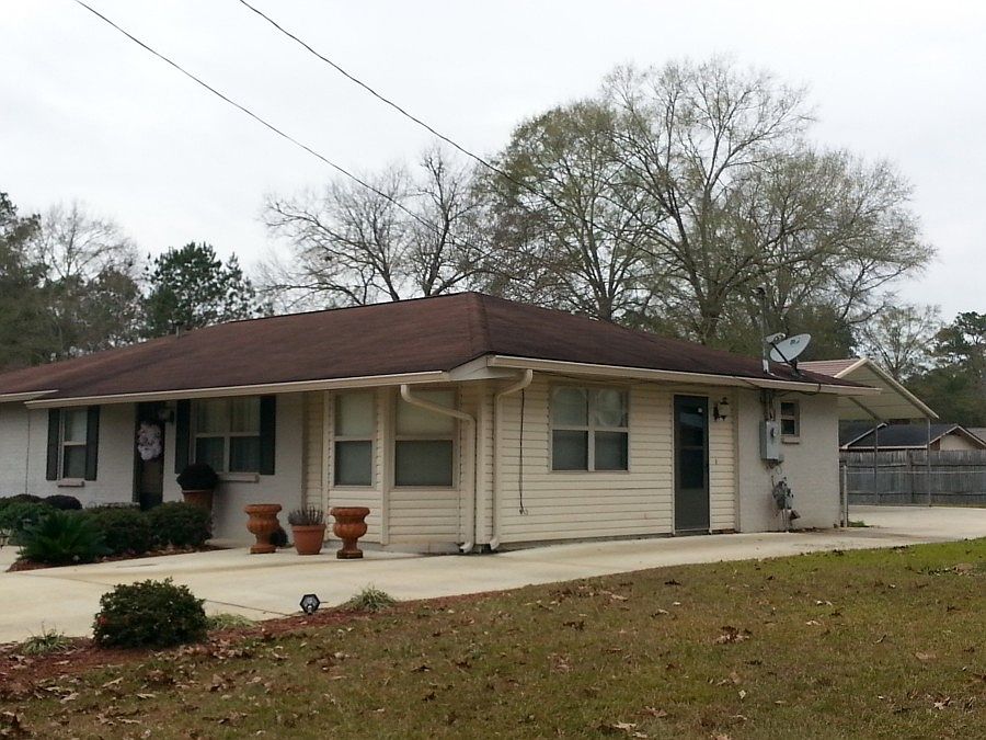 2nd image of 202 George Dr