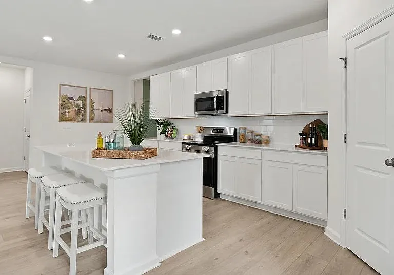 5097 Arrowfeather Ct — Photo 3