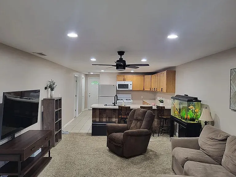 14516 Birchwood Dr photo 1