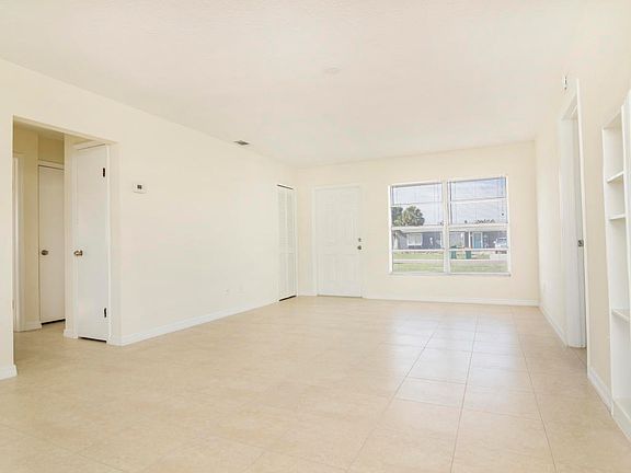 4th image of 127 Ocean Blvd