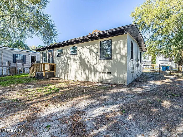 8306 Galveston Ave — Photo 25