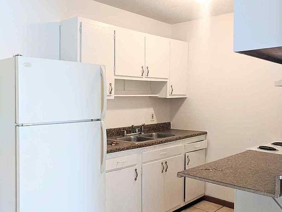 2nd image of 1510 County Road B E #1512-201