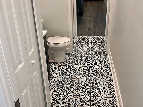 5th image of 609 Ariana St