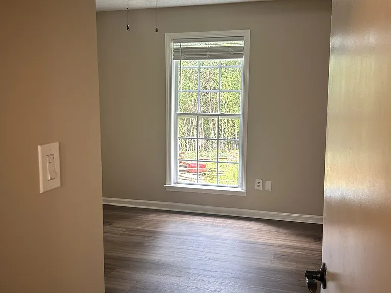 550 Creekwood Xing — Photo 7
