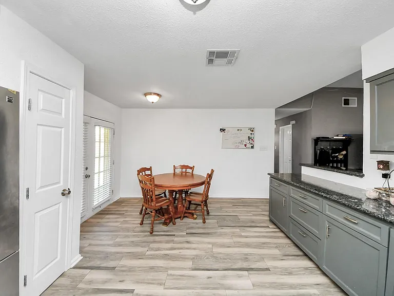 11031 Kirkmead Dr — Photo 15