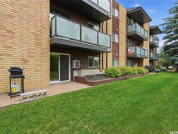 2nd image of UNIT 104-411 Tait COURT