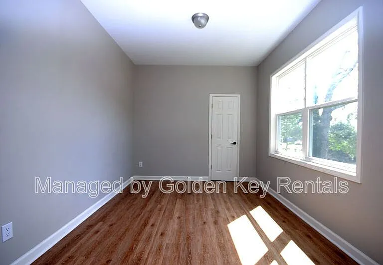 315 E Walnut St #2F — Photo 6