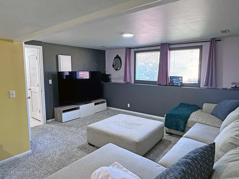 13327 Hascall St — Photo 27