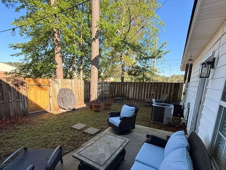 23 Crossing Dr — Photo 2