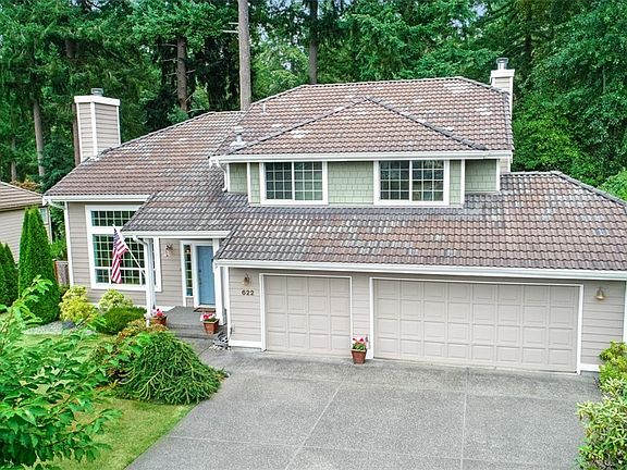 2nd image of 622 Gardiner Ct