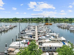 45 Sutton Sq SW UNIT 303, Washington, DC 20024