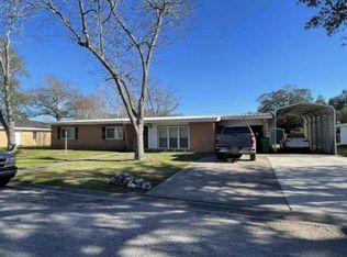 311 Ash Dr, Ganado, TX 77962