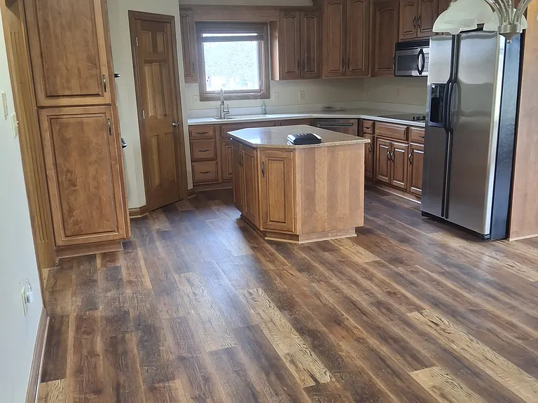 256 W Brookville Rd — Photo 18