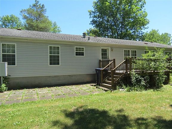 2nd image of 22 Anthony Dr