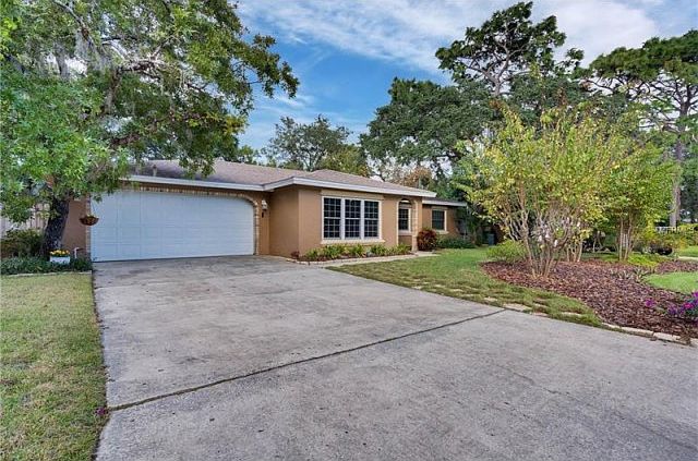 1st image of 108 Donnington Ct
