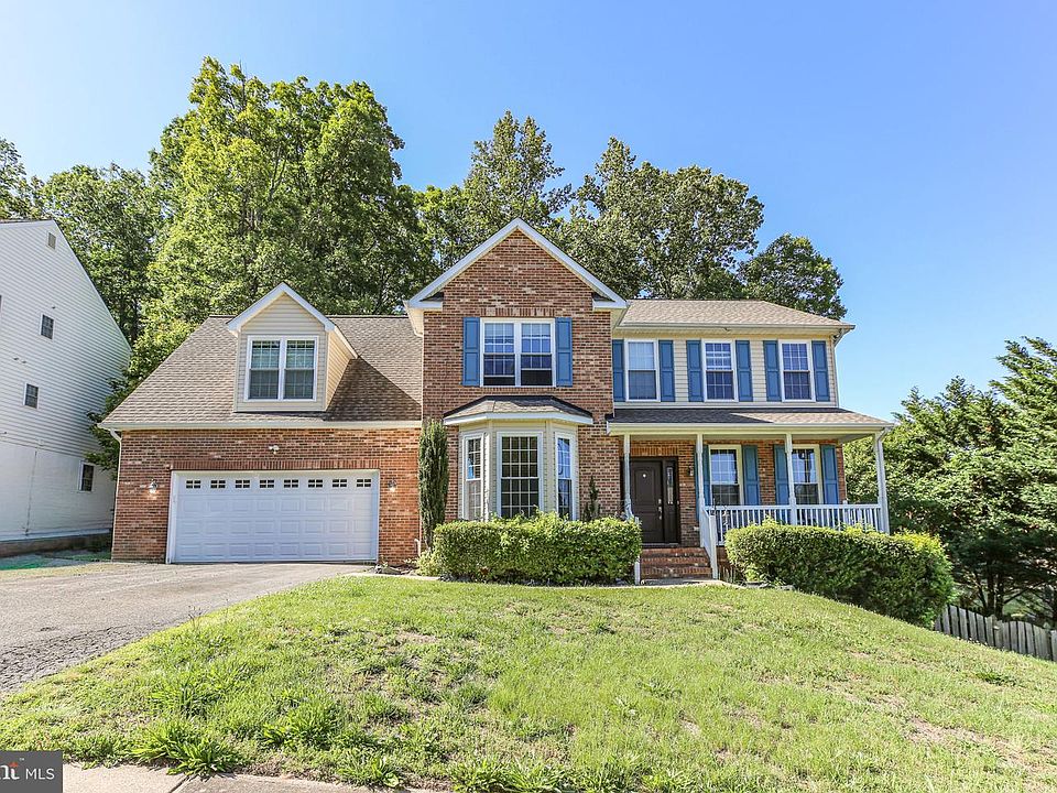 1st image of 4 Oleander Dr