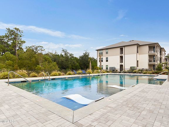 5th image of 2501 Bienville Blvd #531