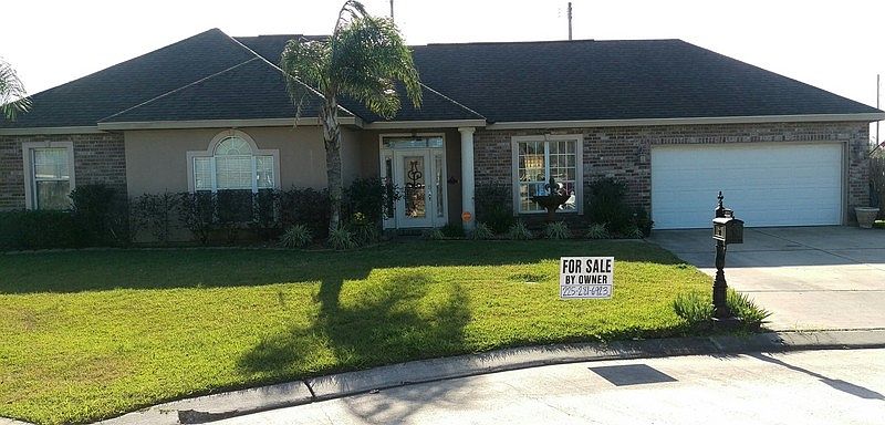 1st image of 346 Madewood Dr