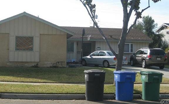 3rd image of 19704 E Groverdale St